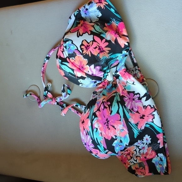 Collections By Catalina L 12-14 Floral Swim Halter Top Wired - Picture 1 of 9